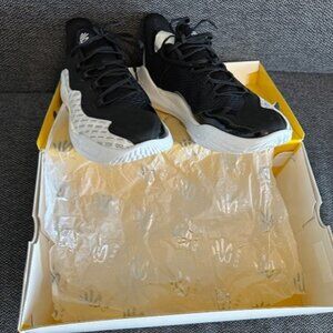 Under Armour Curry 11 Basketball Shoes, Size 12.5, Color: White/Black/White